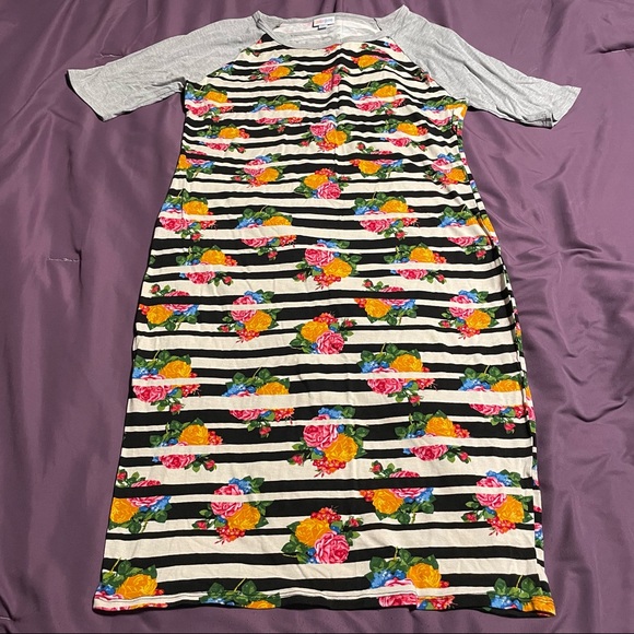LuLaRoe Dresses & Skirts - Lularoe Julia floral stripe print